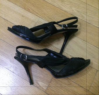 Черные туфли на шпильке Carnaby