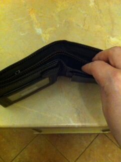 Новый кожаный кошелек