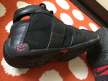 Nike LeBron King James Zoom 20-5-5