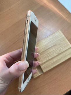 Телефон iPhone 8 64гб
