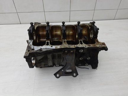 Блок цилиндров Kia Magentis 2 MG G4KA 2007