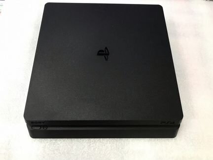 PlayStation 4 slim