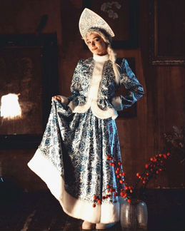 Дед Мороз и Снегурочка