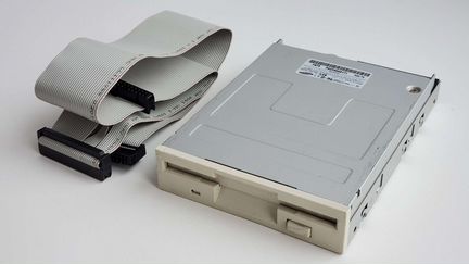 Флоппи-дисковод FDD Samsung SFD-321B с шлейфом
