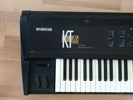 Только завтра Ensoniq KT 76