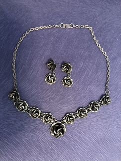 Комплект (колье и серьги) серебро. Новые