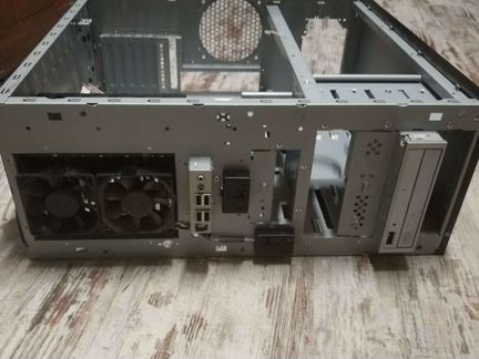 Корпус inwin очень большого размера