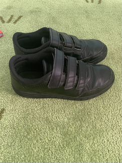 Кожаные кроссовки Adidas на мальчика, 36 размер