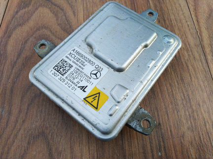 Разборка Mercedes 166. Блок ксенона Mercedes