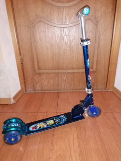 Детский трехколесный самокат