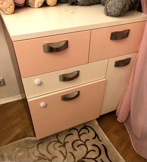 Комод в детскую, стол