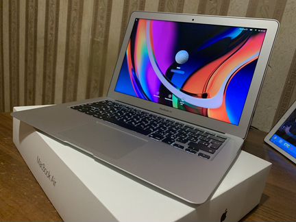 MacBook Air 13 2017/ i5/8/128 В Идеале