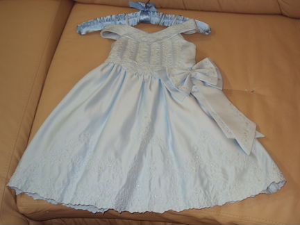 Нарядное платье для девочки
