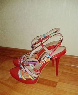 Босоножки TJ collection (новые)