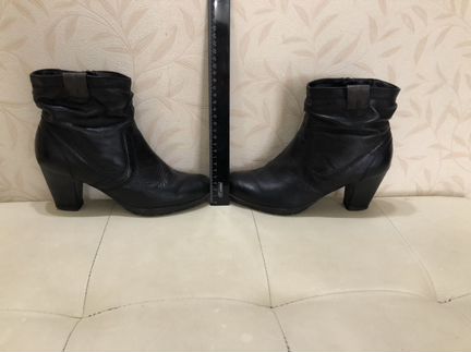 Полусапожки женские 38 размера Jana